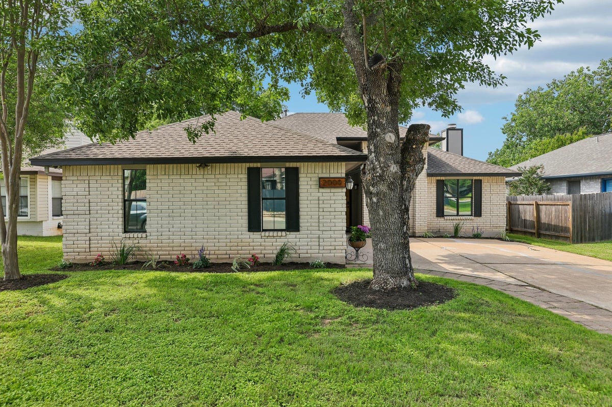 View 2000 Zephyr Ln in Windy Terrace Sec 01 2000 Zephyr Ln - front exterior - Luxury home in Windy Terrace Sec 01, Round Rock, TX