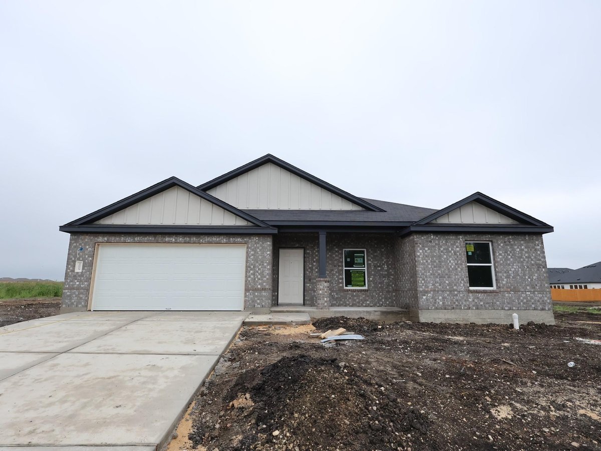 20009 Cornyn Ln - front exterior - Luxury home in Carillon, Manor, TX