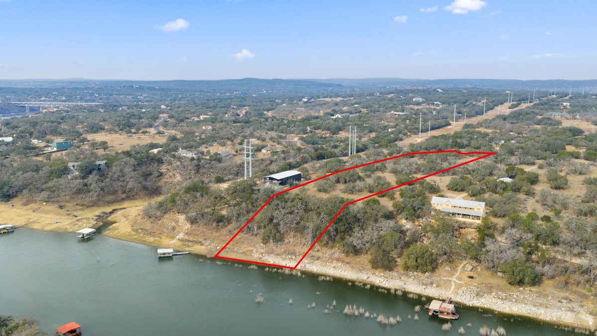 View 2001 Performer RD in Paleface Ranch Sec 01 2001 Performer RD - property photo 1 - Luxury lot in Paleface Ranch Sec 01, Spicewood, TX