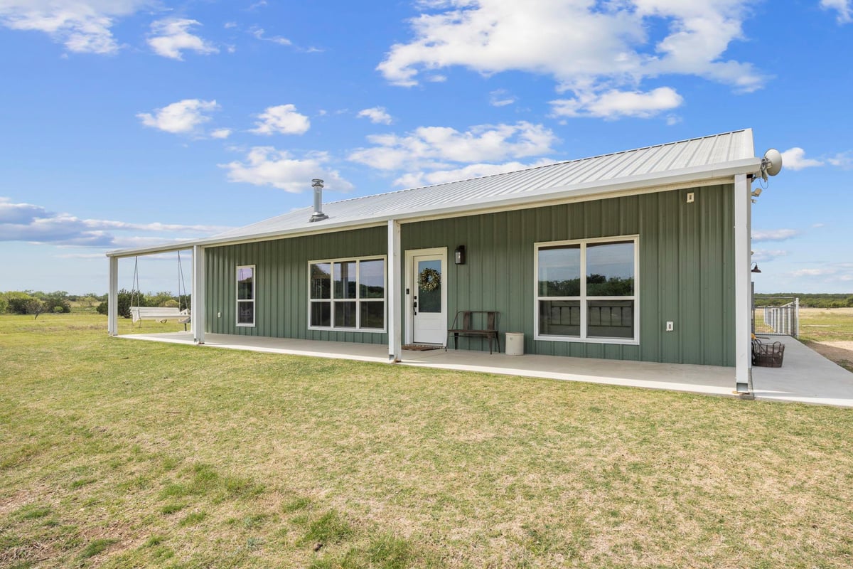 Kitchen at 2002 County Road 1154 - 4 bed 2 bath home