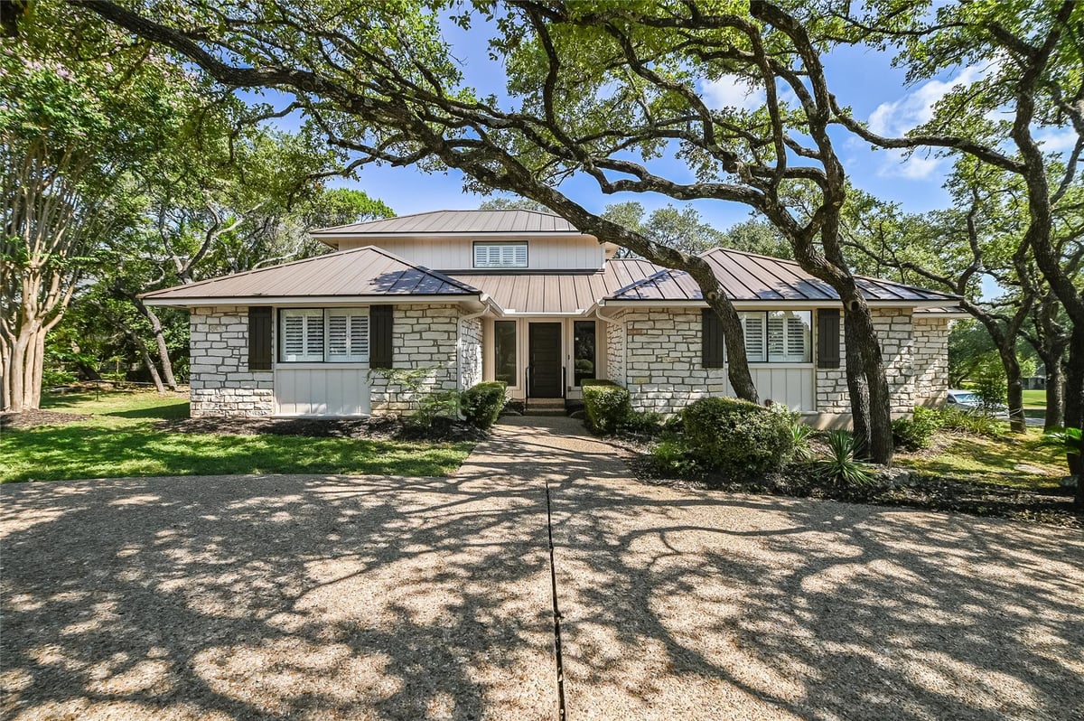 View 2002 Lakeway Blvd in Lakeway Sec 22 2002 Lakeway Blvd - property photo 1 - Luxury home in Lakeway Sec 22, Lakeway, TX