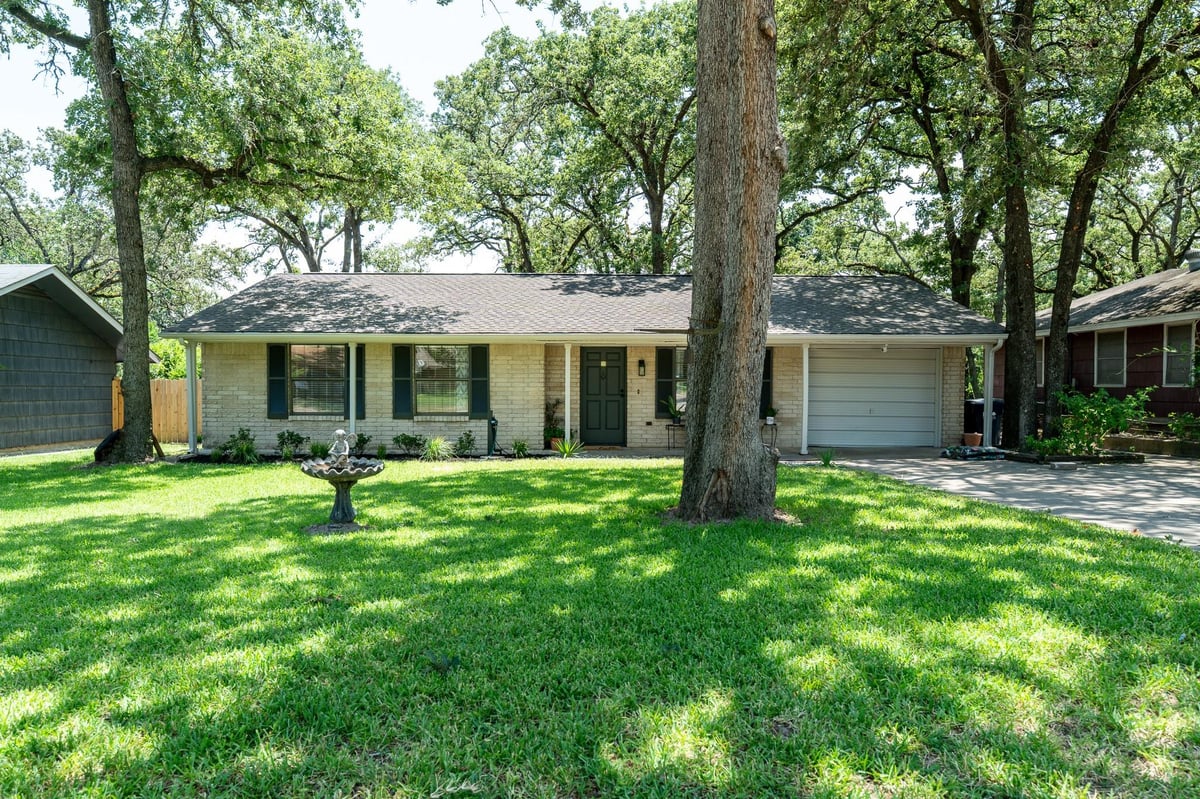 View 2003 Alcoa Ave in Coffield #4 2003 Alcoa Ave - front exterior - Luxury home in Coffield #4, Rockdale, TX