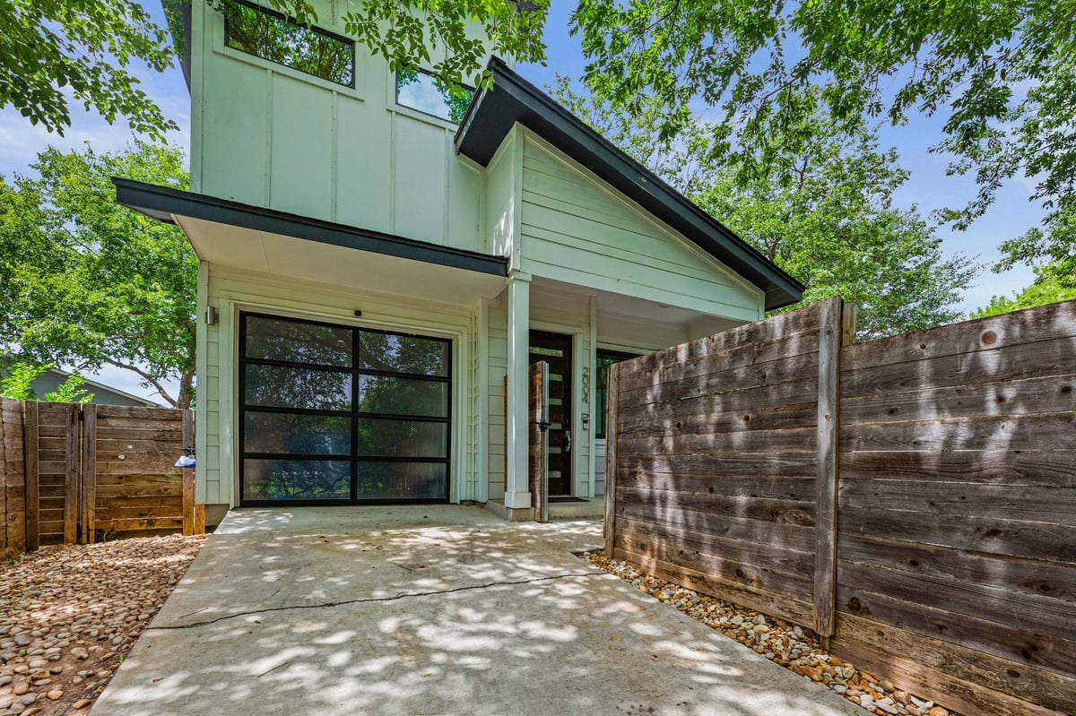 View 2004 E 10th ST Unit #2 in E 10th Condomium 2004 E 10th ST Unit #2 - front exterior - Luxury home in E 10th Condomium, Austin, TX