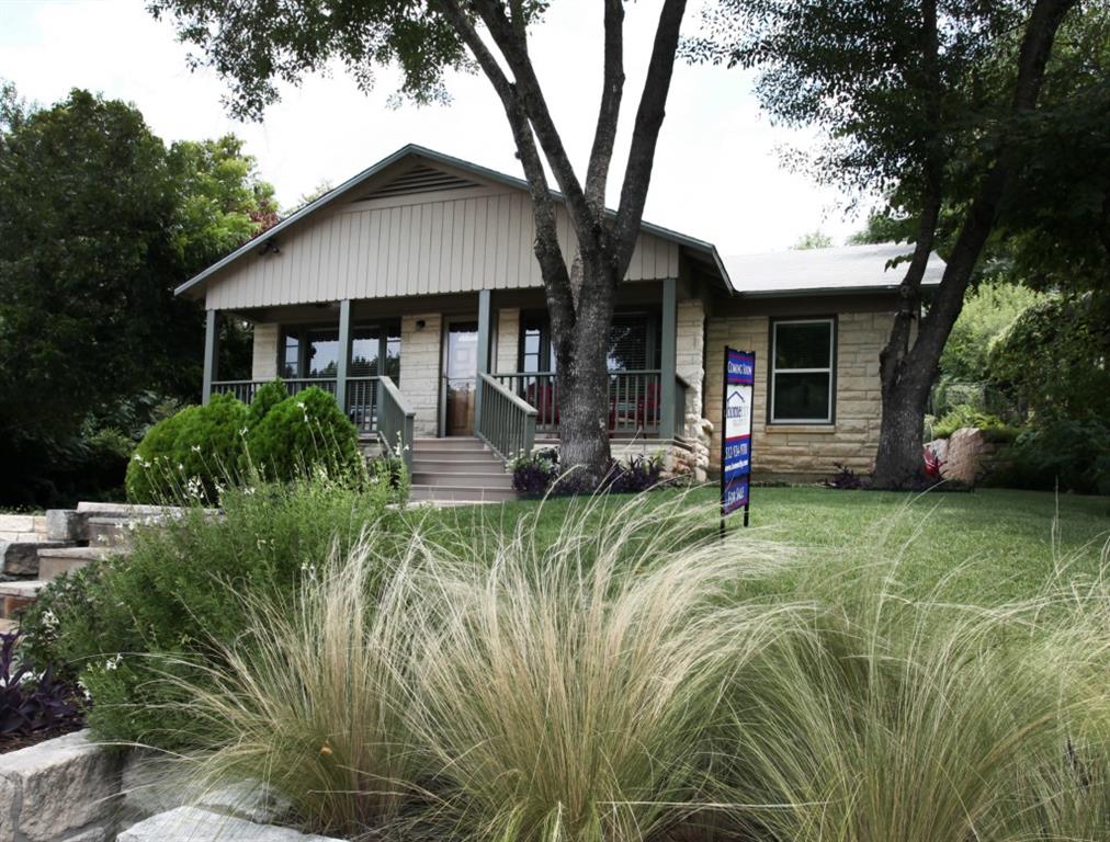 View 2005 Alta Vista Ave in Travis Heights 2005 Alta Vista Ave - front exterior - Luxury home in Travis Heights, Austin, TX