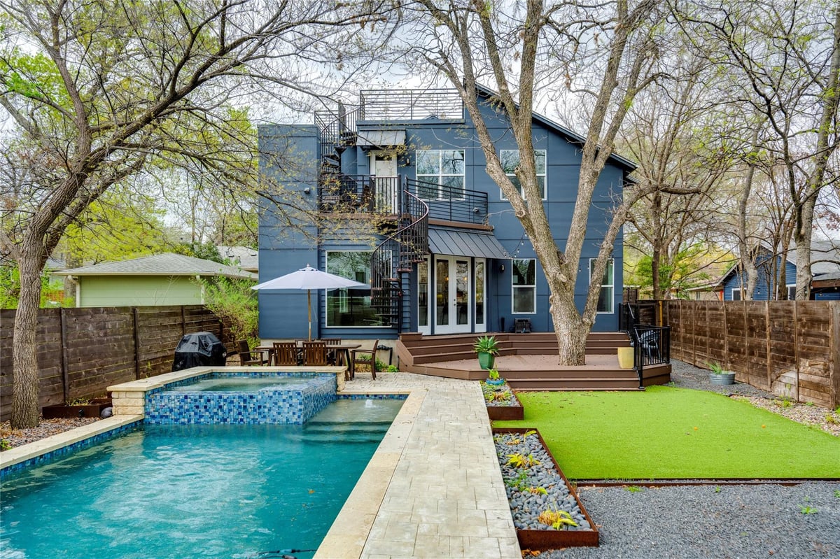 View 2005 Bluebonnet LN Unit #B in Zilker 2005 Bluebonnet LN Unit #B - property photo 1 - Luxury home in Zilker, Austin, TX