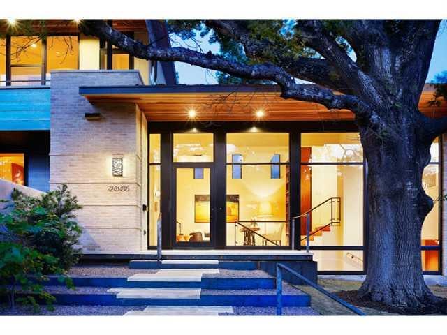 View 2005 Matthews Dr in Tarrytown 2005 Matthews Dr - property photo 1 - Luxury home in Tarrytown, Austin, TX