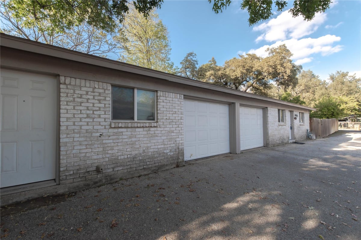 Primary bedroom at 2005 Matthews Ln Unit #2 - Mimosa Manor Sec 03, Austin, TX
