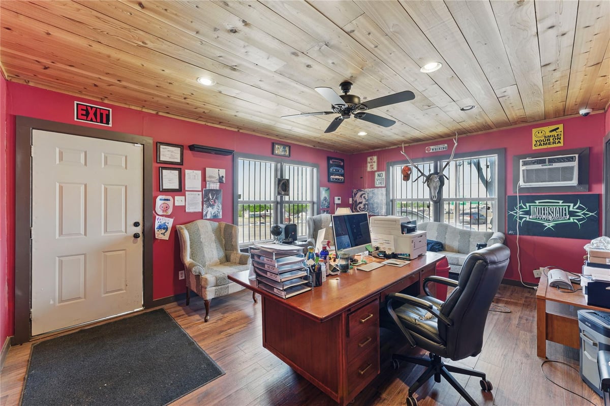 Primary bedroom at 2007 Interstate 35 S - Morningside Acres, New Braunfels, TX