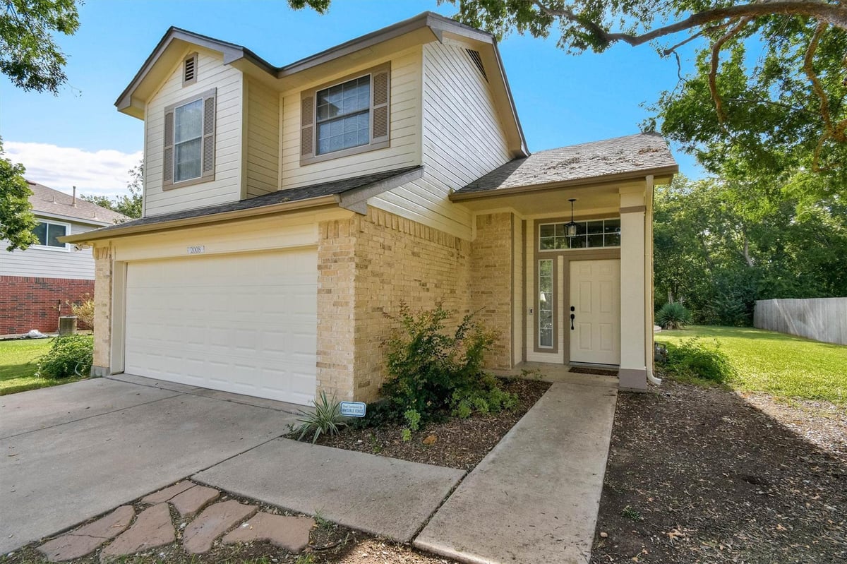 2008 Quail Valley Dr - property photo 1 - Luxury home in UNIVERSITY PARK 1, Georgetown, TX