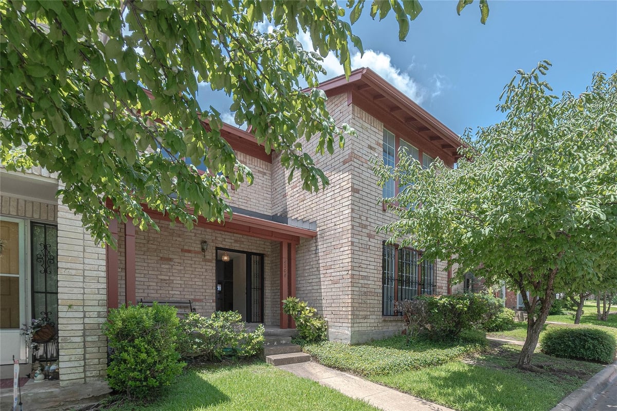 View 2008 Sandberg DR in Austin 2008 Sandberg DR, photo 1, Austin, Austin, TX