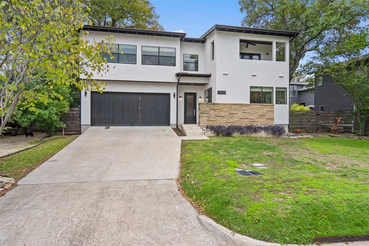 2009 Arthur Ln Unit #A - front exterior - Luxury home in Barton Hills, Austin, TX
