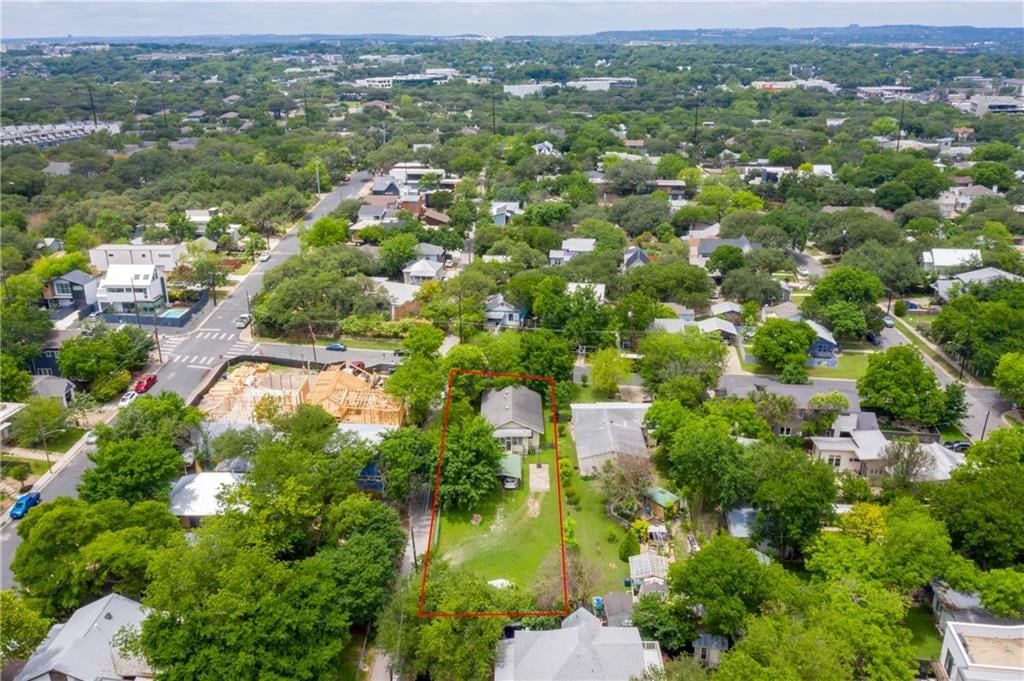 View 2009 S 3rd ST in Bouldin James E Add 2009 S 3rd ST - front exterior - Luxury home in Bouldin James E Add, Austin, TX