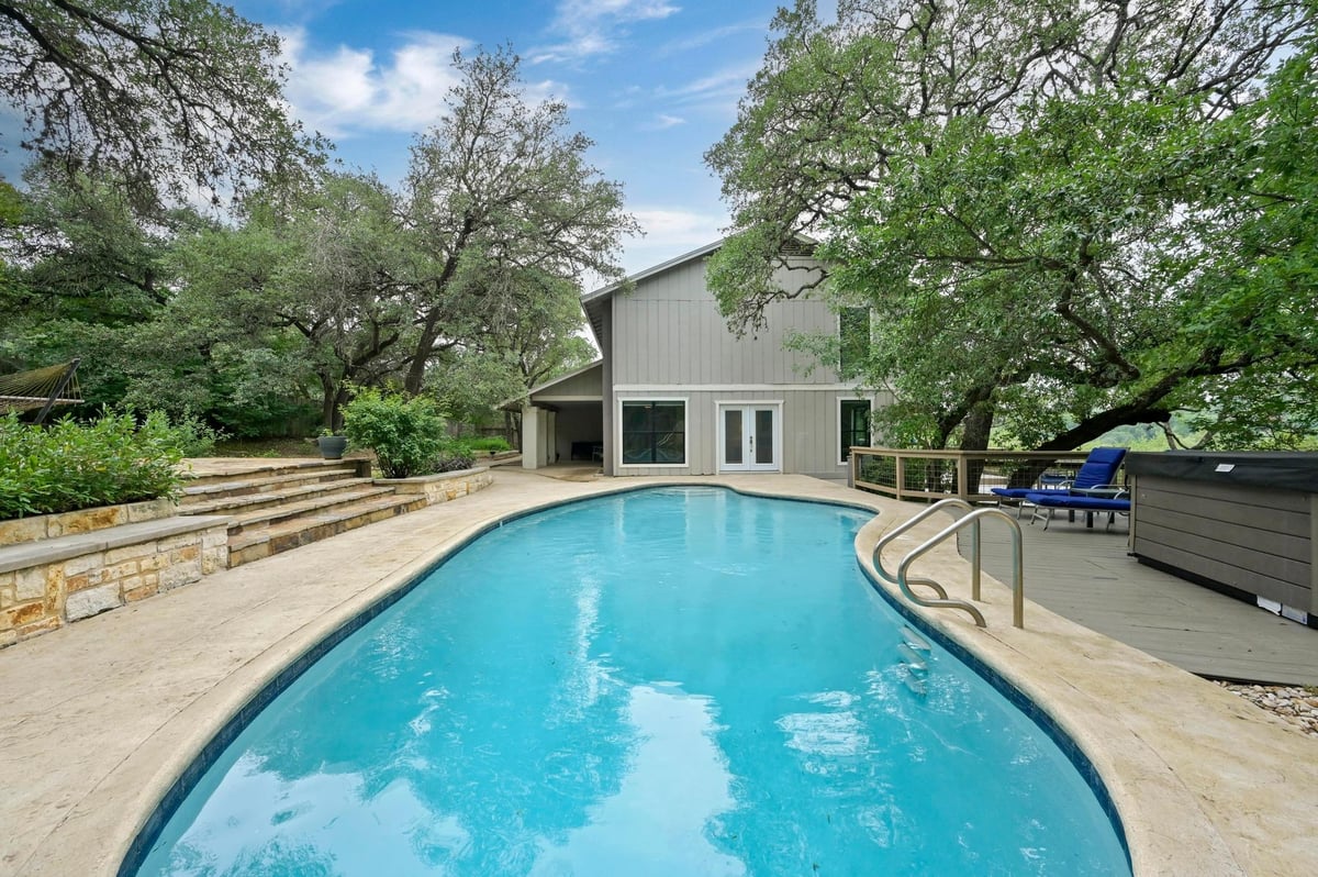 View 2009 S Oak Canyon RD in Westlake Highlands Sec 7 2009 S Oak Canyon RD - property photo 1 - Luxury home in Westlake Highlands Sec 7, Austin, TX
