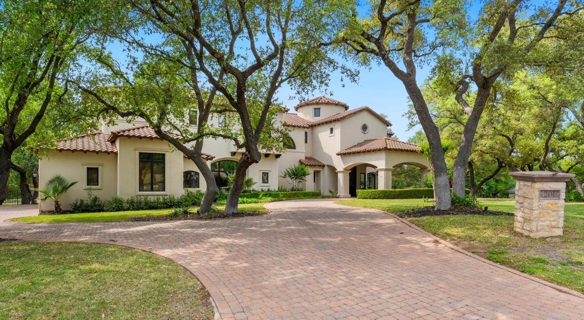 View 201 Costa Bella DR in Costa Bella 201 Costa Bella DR - front exterior - Luxury home in Costa Bella, Austin, TX