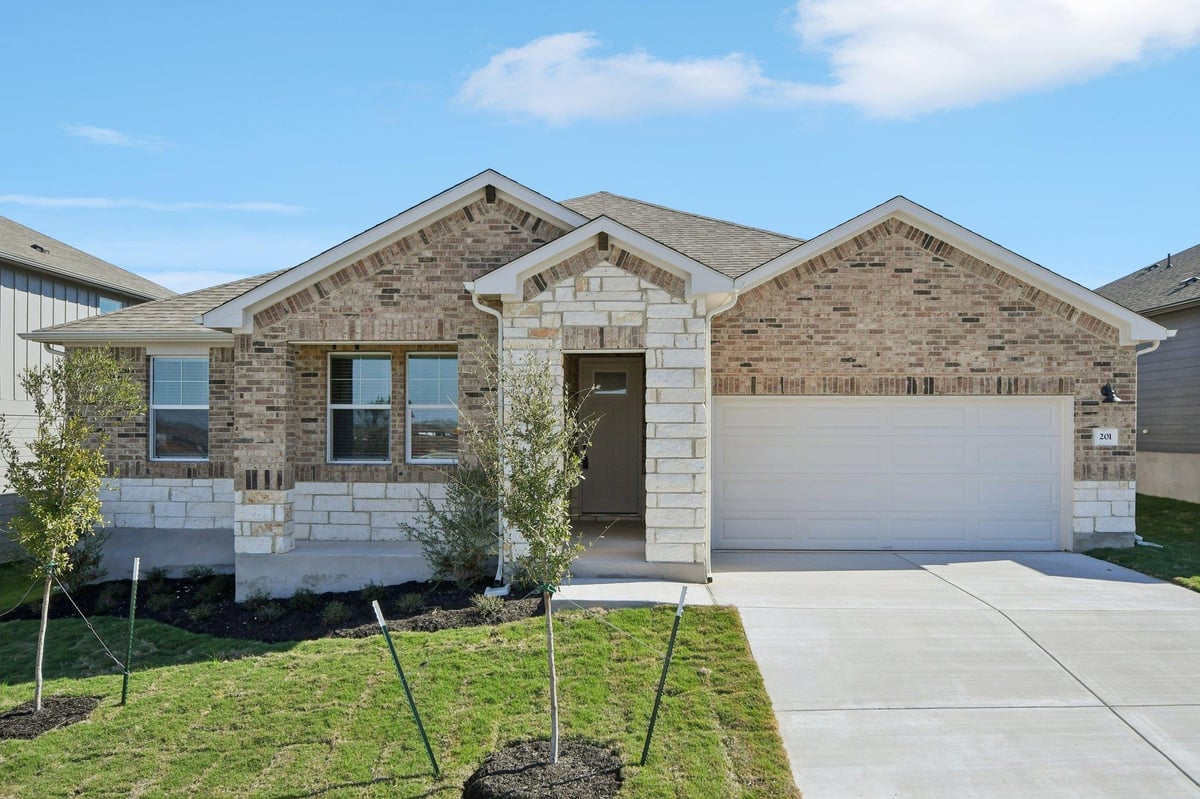 View 201 Divisadero Dr in Prairie Winds 201 Divisadero Dr - front exterior - Luxury home in Prairie Winds, Hutto, TX