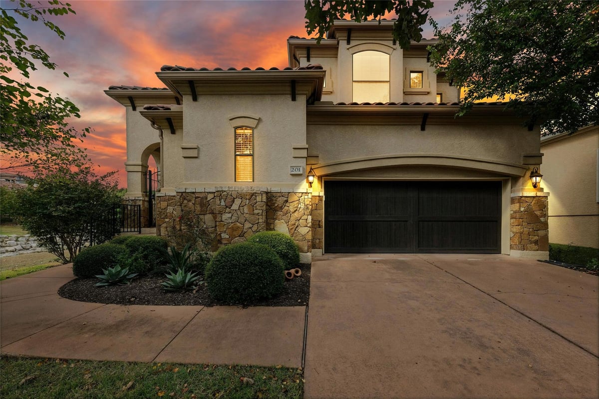 View 201 Indianwood DR in Flintrock At Hurst Creek Ph 03 201 Indianwood DR - front exterior - Luxury home in Flintrock At Hurst Creek Ph 03, Austin, TX