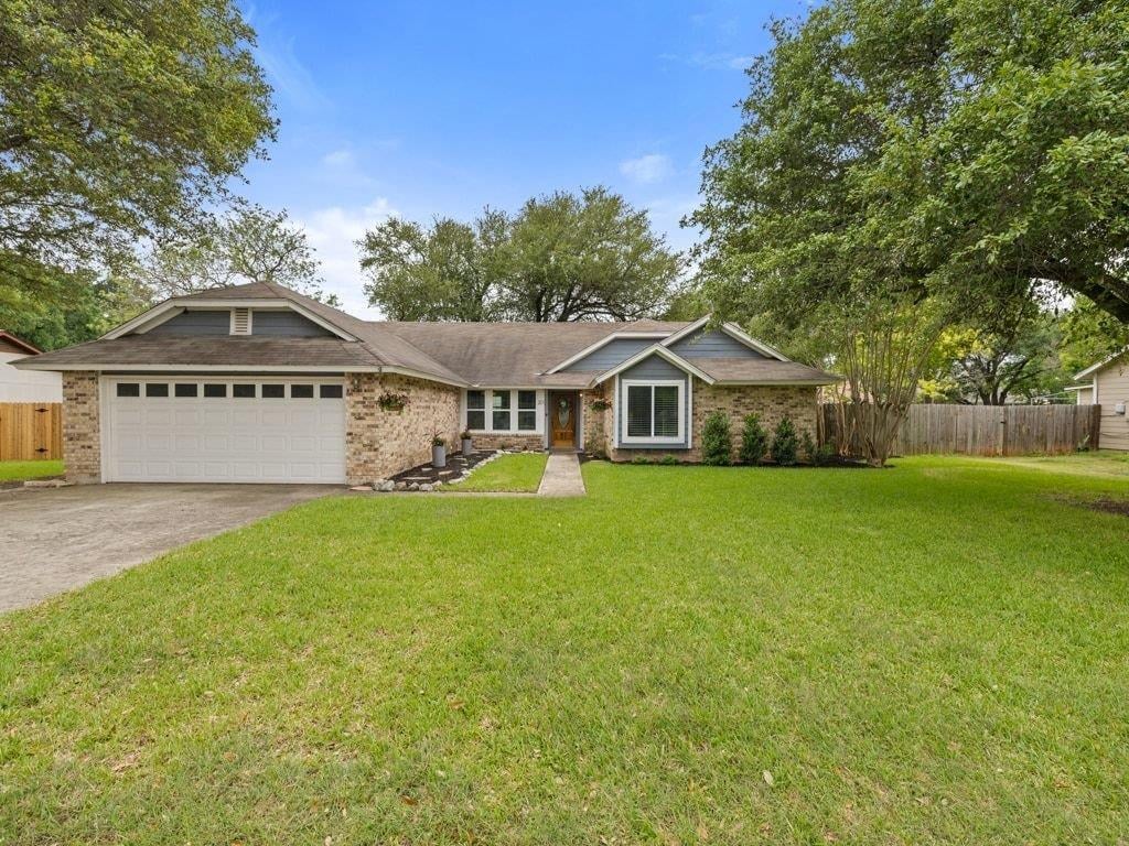 View 201 N Rainbow Bridge Dr in Park Place Ph 2 201 N Rainbow Bridge Dr - front exterior - Luxury home in Park Place Ph 2, Cedar Park, TX