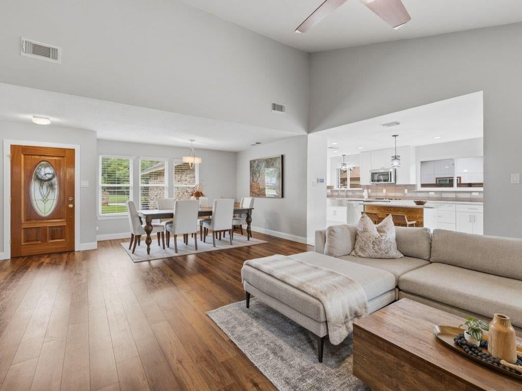 Kitchen at 201 N Rainbow Bridge Dr - 3 bed 2 bath home