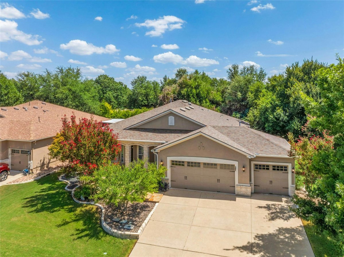 201 Yellow Rose TRL - property photo 1 - Luxury home in Sun City Georgetown Neighborhood 60 Pud, Georgetown, TX