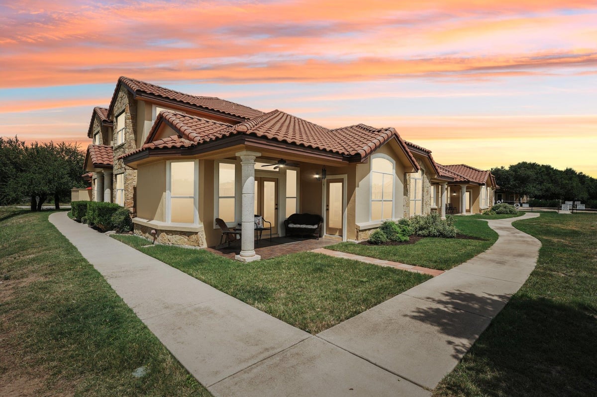 View 2010 American DR Unit #2 in Lago Vista Villas Condominiums 2010 American DR Unit #2 - property photo 1 - Luxury home in Lago Vista Villas Condominiums, Lago Vista, TX