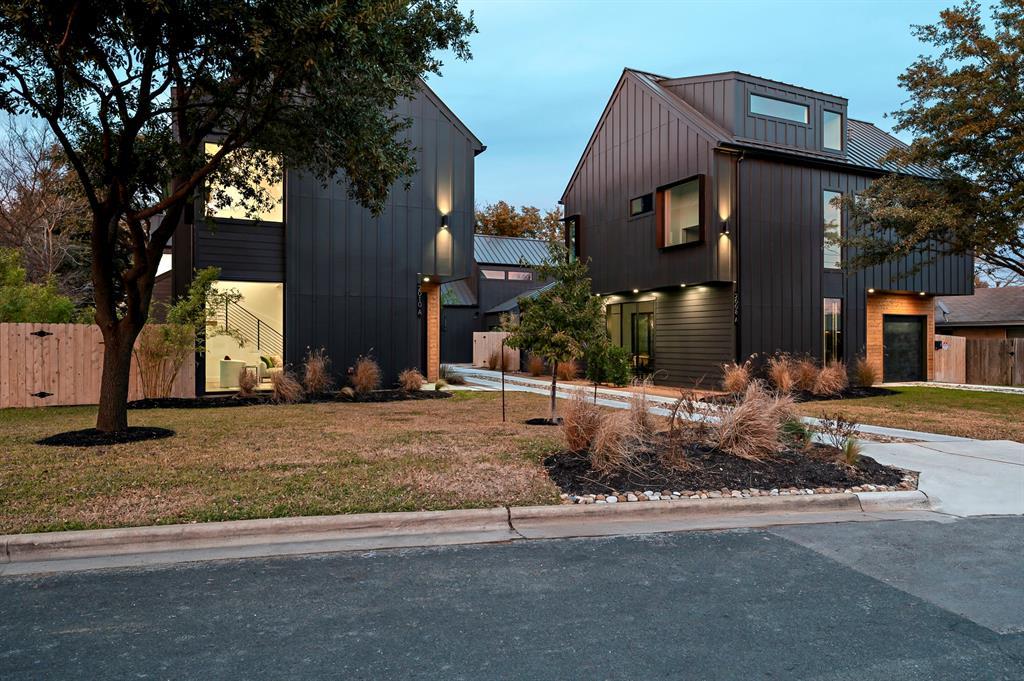 View 2010 Gathright CV Unit #A in Phillips 2010 Gathright CV Unit #A - property photo 1 - Luxury home in Phillips, Austin, TX