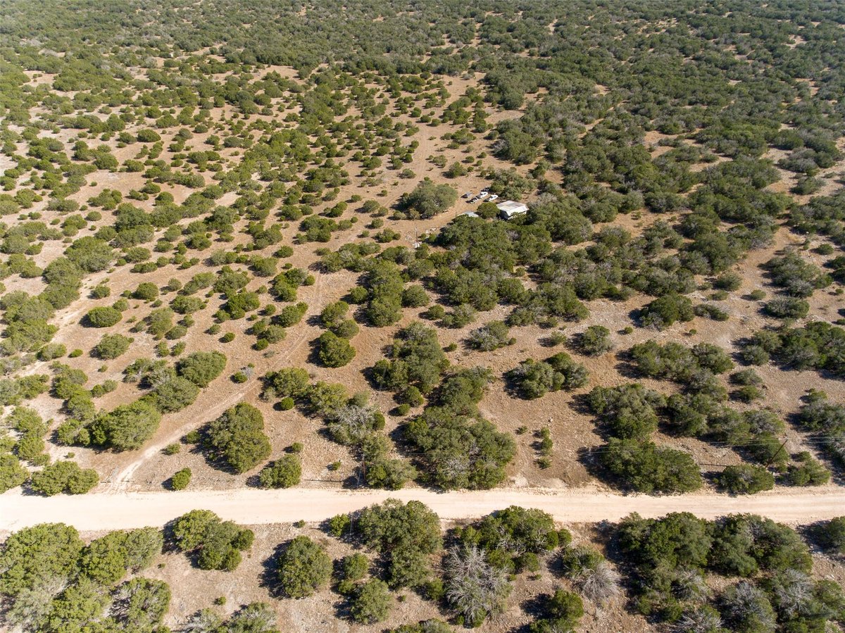 View 2010 Sd24740 in Rocksprings 2010 Sd24740, photo 1 of 29, Rocksprings, Rocksprings, TX