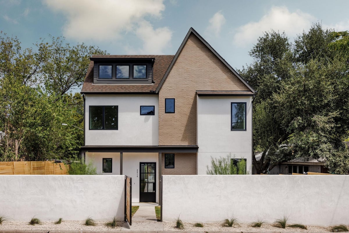 2014 E 10th - property photo 1 - Luxury home in Grandview Place, Austin, TX