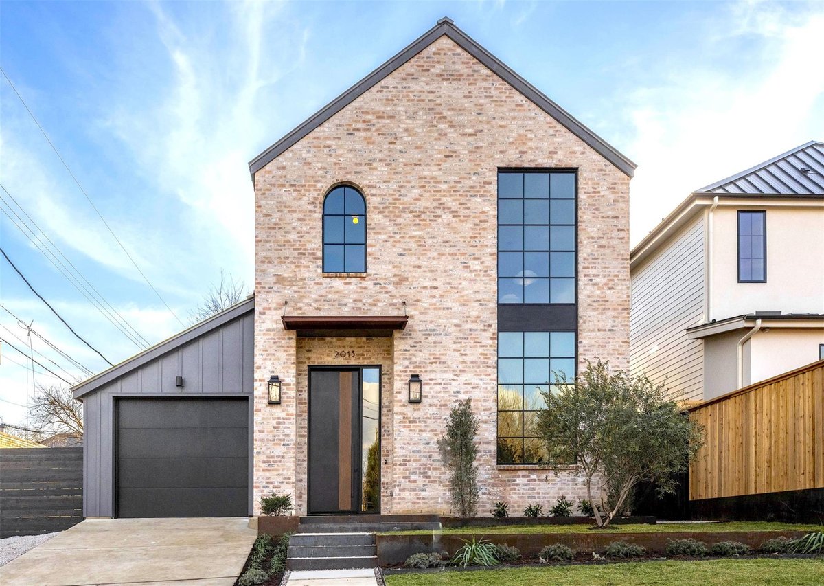 View 2015 Holland Ave in AVON HEIGHTS 2015 Holland Ave - front exterior - Luxury home in AVON HEIGHTS, Austin, TX