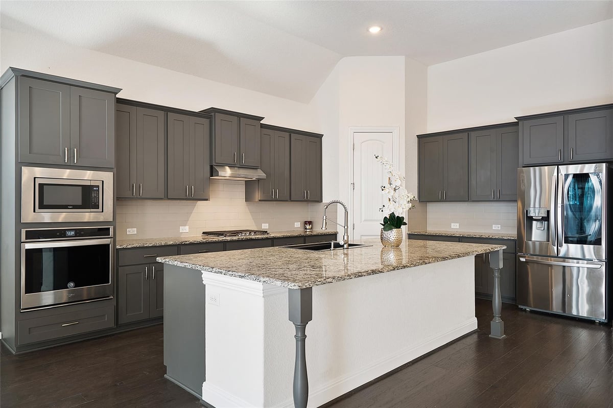 View 2016 Elk Creek Dr in Hawkes Landing 2016 Elk Creek Dr - property photo 1 - Luxury home in Hawkes Landing, Leander, TX