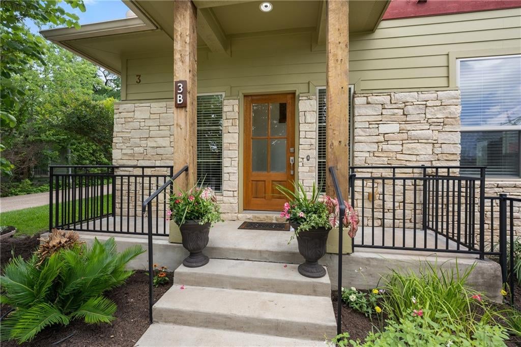 View 2016 Goodrich Ave Unit #3B in Goodrich Estates Condo 2016 Goodrich Ave Unit #3B - front exterior - Luxury home in Goodrich Estates Condo, Austin, TX
