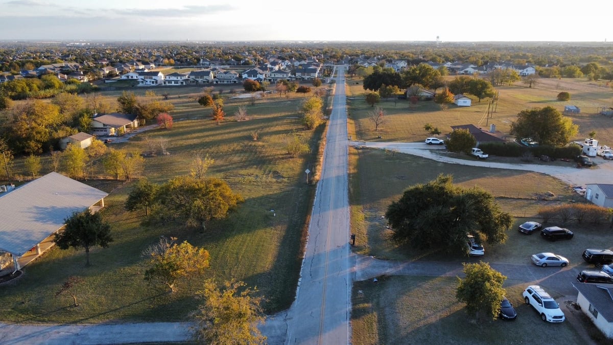 2016  Rowe Loop Loop - front exterior - Luxury home in Rowe Loop, Pflugerville, TX