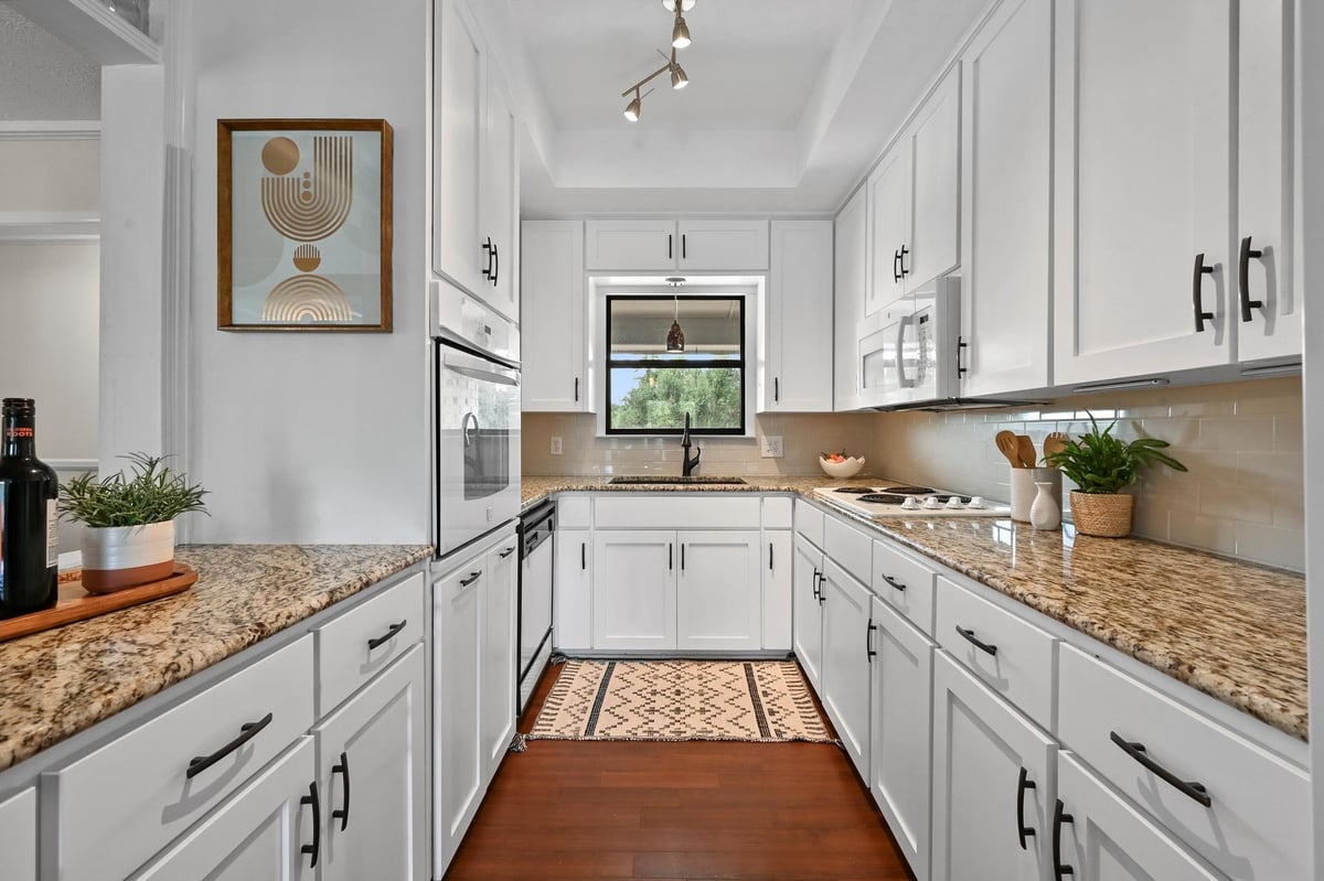Living area at 2018 Chaparral Park Rd - 3 bed 2 bath home