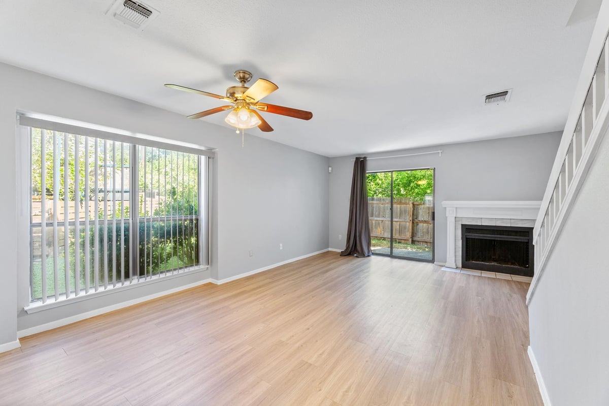 View 2018 W Rundberg Ln Unit #12A in Willowbrook North Twnhms 2018 W Rundberg Ln Unit #12A - front exterior - Luxury home in Willowbrook North Twnhms, Austin, TX
