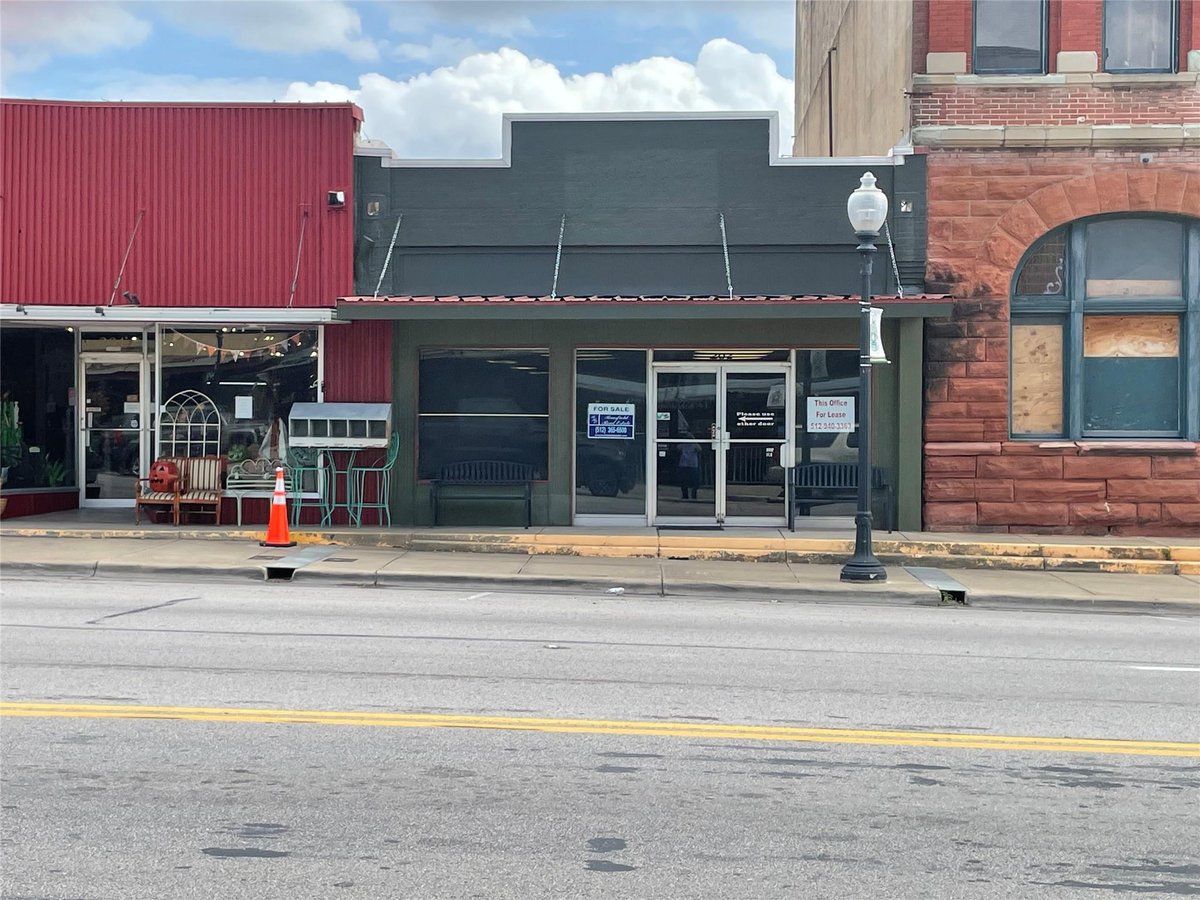202 N Main ST, photo 1 of 31, Taylor, Taylor, TX