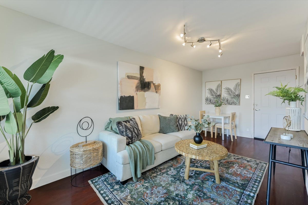 View 2020 S Congress Ave Unit #1215 in 2020 Congress Condo 2020 S Congress Ave Unit #1215 - front exterior - Luxury home in 2020 Congress Condo, Austin, TX