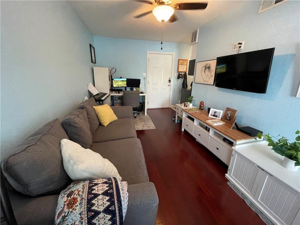 View 2020 S Congress Ave Unit #1319 in Bouldin Creek 2020 S Congress Ave Unit #1319, photo 1, Bouldin Creek, Austin, TX