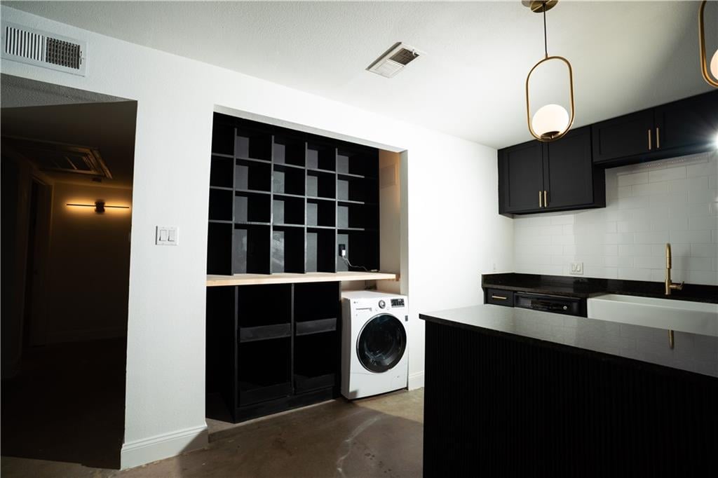View 2020 S Congress Ave Unit #2101 in 2020 Congress Condo 2020 S Congress Ave Unit #2101 - front exterior - Luxury home in 2020 Congress Condo, Austin, TX