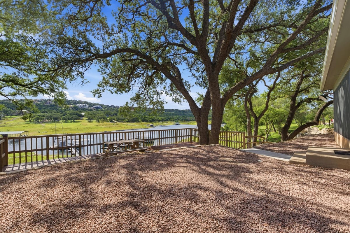 View 20200 Barnett Glenn RD in Big Bee Creek 02 20200 Barnett Glenn RD - front exterior - Luxury home in Big Bee Creek 02, Spicewood, TX