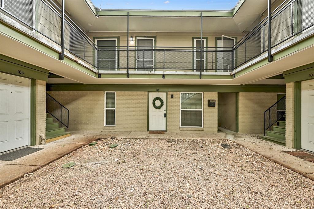 View 2021 Bluebonnet LN Unit #106 in Zilker Condo Amd 2021 Bluebonnet LN Unit #106 - front exterior - Luxury home in Zilker Condo Amd, Austin, TX