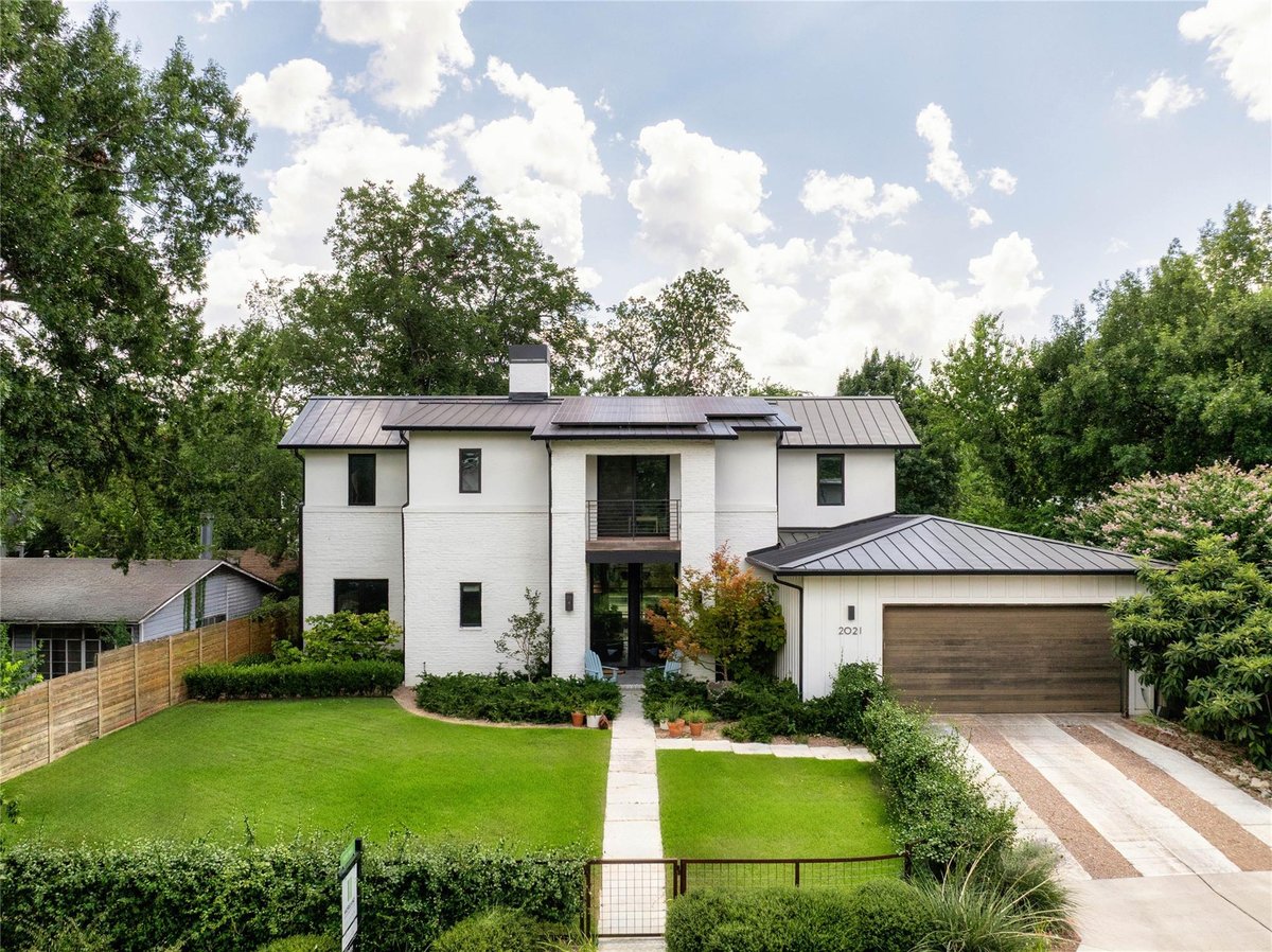 View 2021 Ford ST in Sun Terrace 2021 Ford ST - property photo 1 - Luxury home in Sun Terrace, Austin, TX