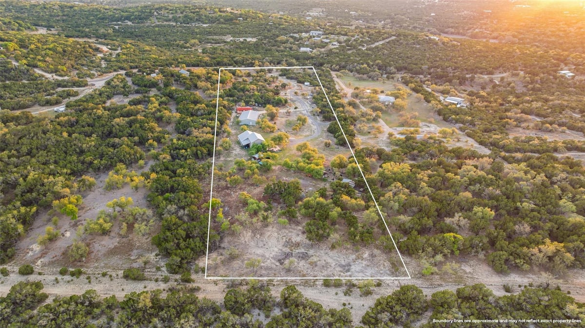 View 2025 Cripple Creek Stage RD in Stagecoach Ranch Sec 03 2025 Cripple Creek Stage RD - front exterior - Luxury home in Stagecoach Ranch Sec 03, Dripping Springs, TX