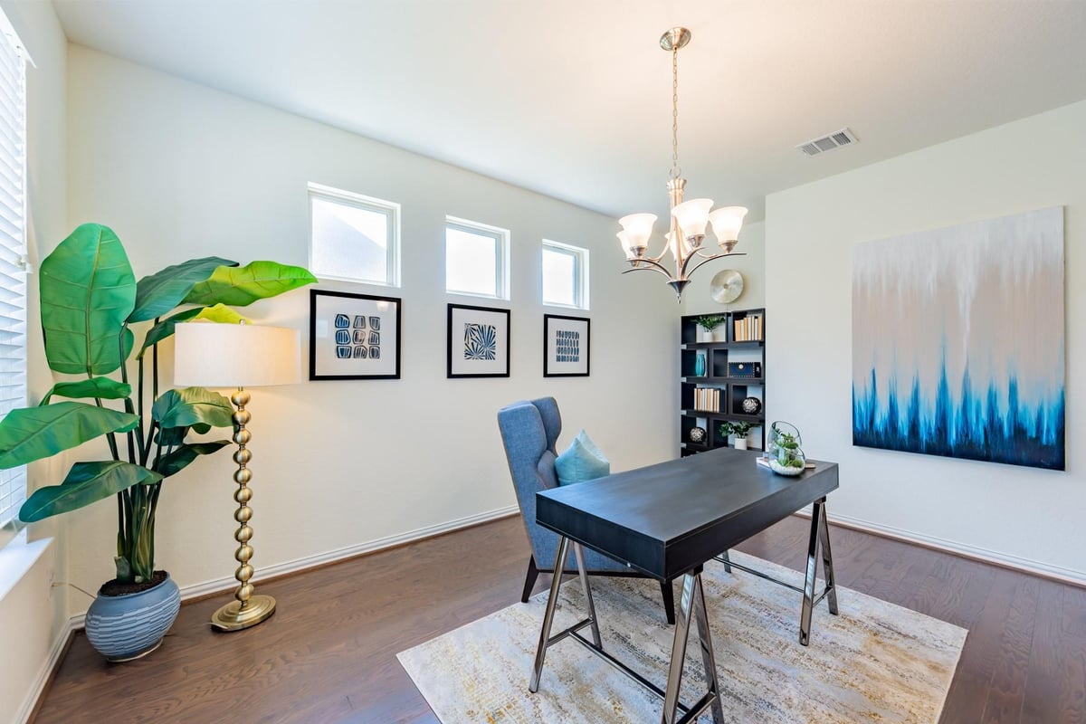 Living area at 2029 Hawkes Cv - 4 bed 2 bath home