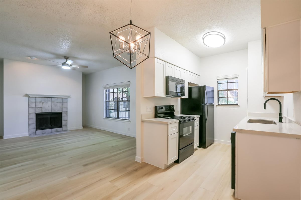 View 203 E 31st St Unit #206 in Thirty 01 Street Condo Amd 203 E 31st St Unit #206 - front exterior - Luxury home in Thirty 01 Street Condo Amd, Austin, TX