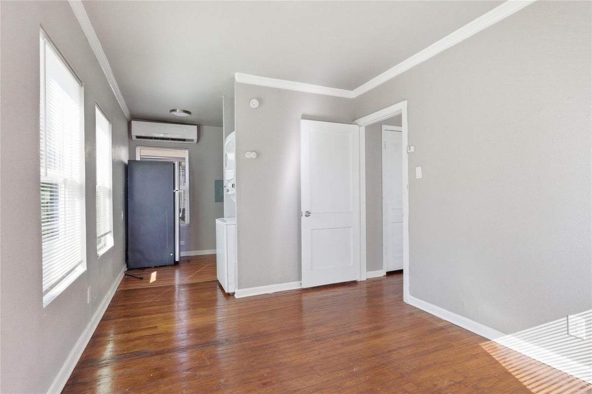 Bathroom at 204 E 30th St Unit #201 - 1 bed 1 bath home