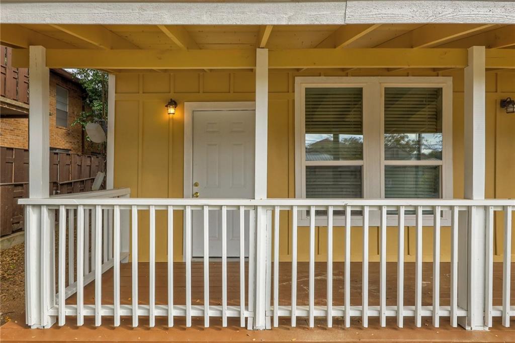 View 204 E 30th St Unit #204 in Grooms Add 204 E 30th St Unit #204 - front exterior - Luxury home in Grooms Add, Austin, TX