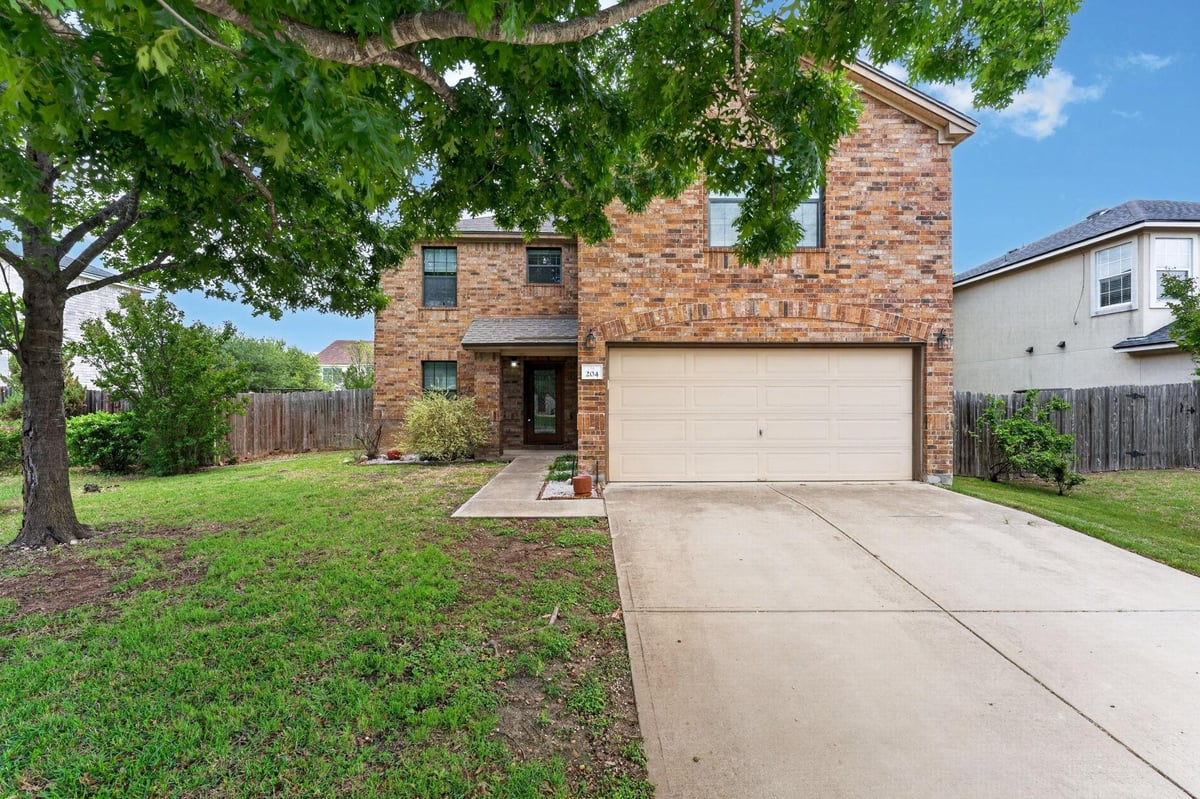View 204 Lauren Loop in Westwood Sec 07 204 Lauren Loop - front exterior - Luxury home in Westwood Sec 07, Leander, TX