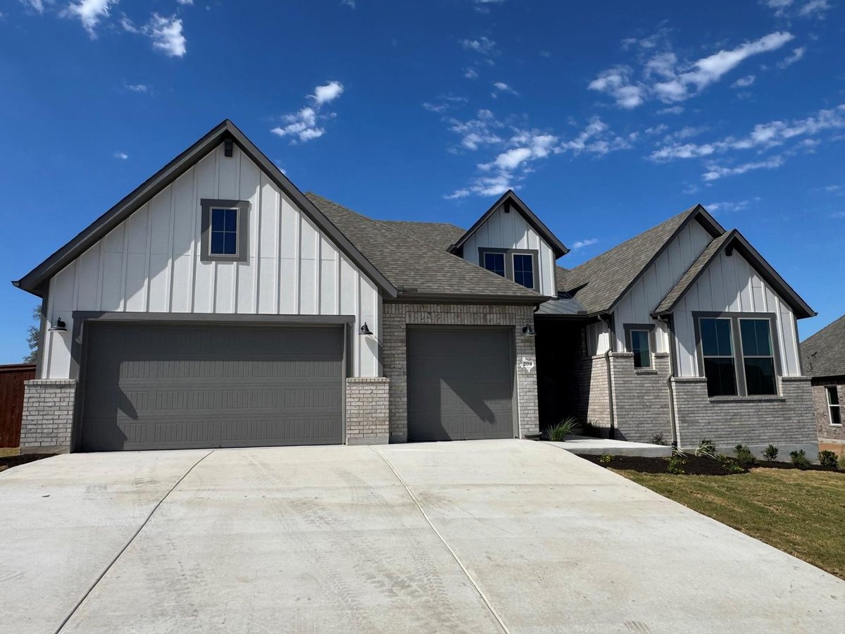 View 204 Midnight Valley DR in Cedar Creek 204 Midnight Valley DR, photo 1 of 19, Cedar Creek, Cedar Creek, TX