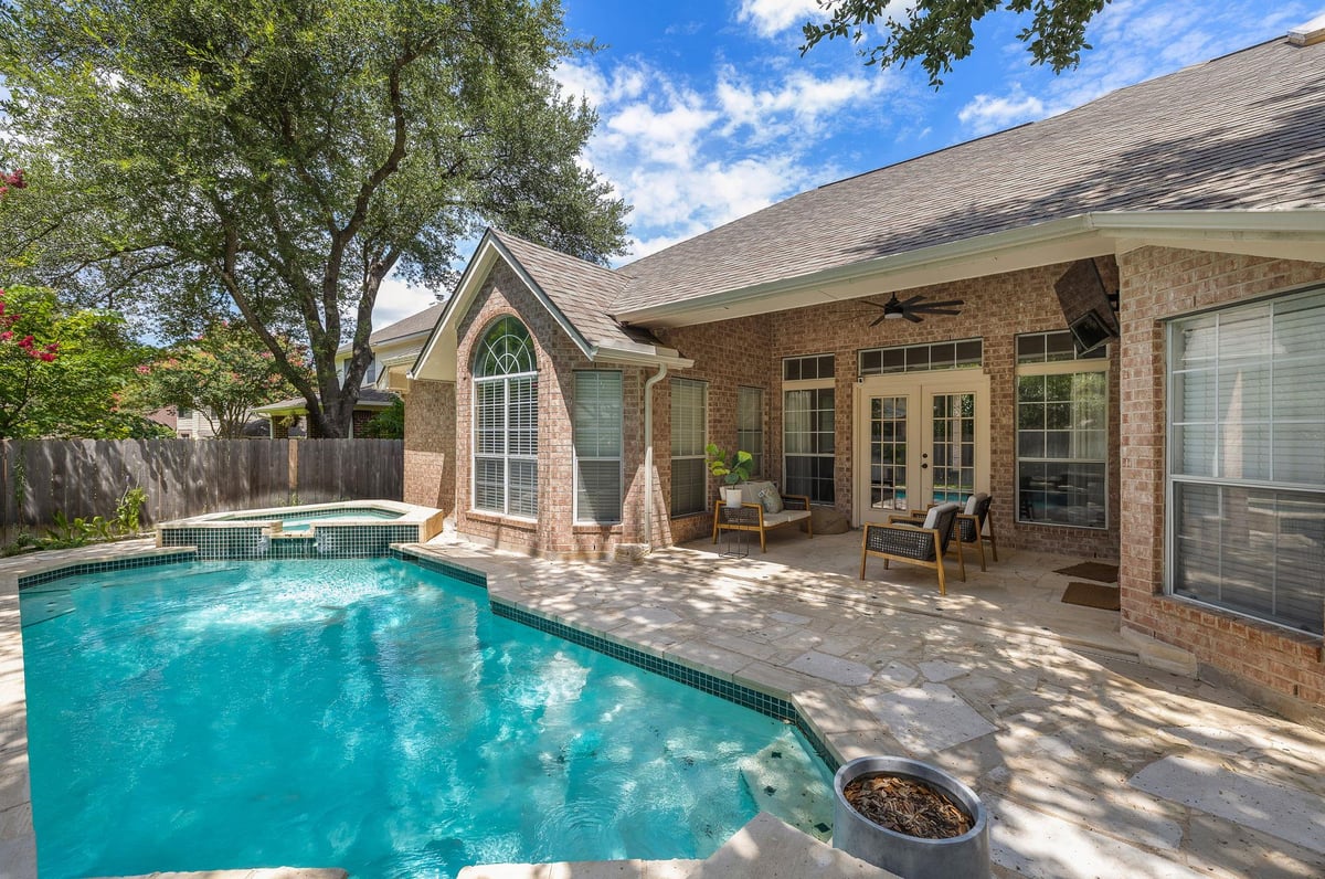 View 2040 Saint Andrews DR in Forest Crk Ph 01 Sec 02 2040 Saint Andrews DR - property photo 1 - Luxury home in Forest Crk Ph 01 Sec 02, Round Rock, TX