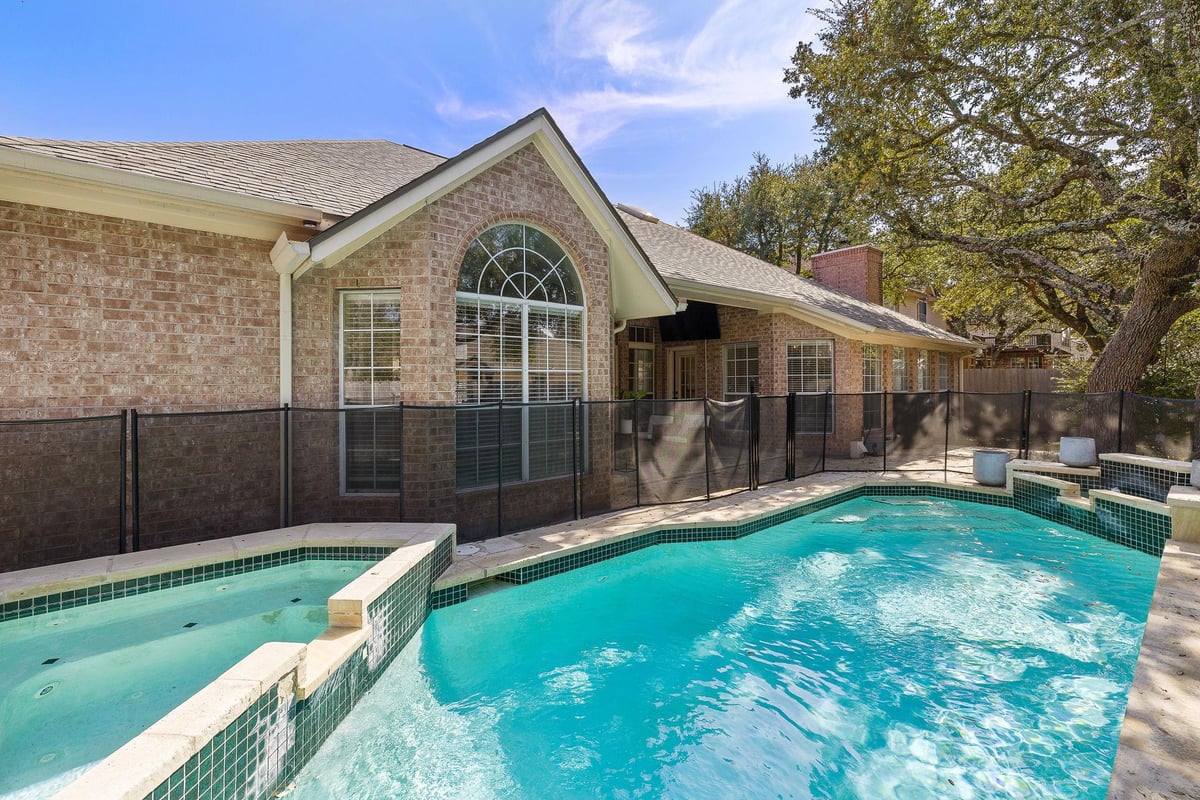 View 2040 Saint Andrews Dr in Forest Crk Ph 01 Sec 02 2040 Saint Andrews Dr - front exterior - Luxury home in Forest Crk Ph 01 Sec 02, Round Rock, TX