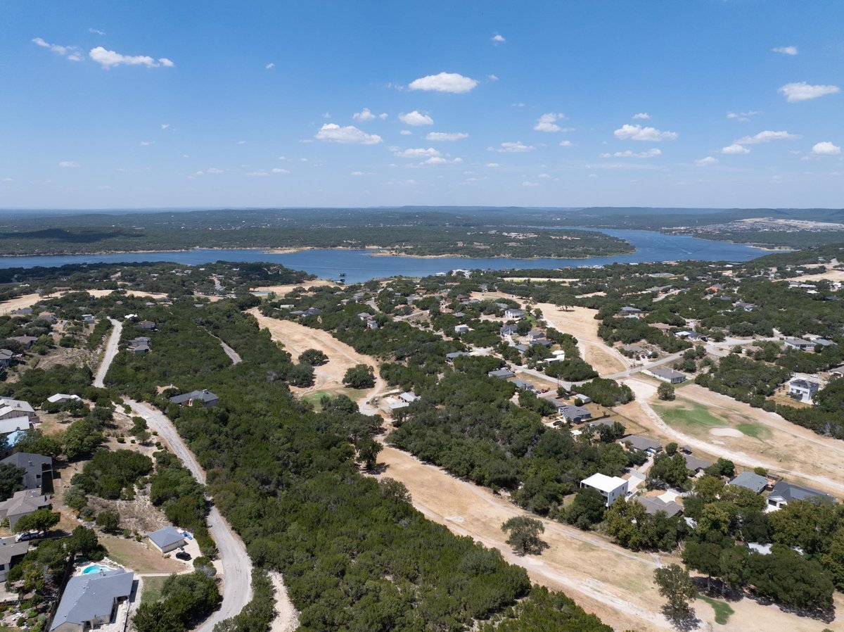 View 20406 Whiterock Dr in Lago Vista Country Club Estate 20406 Whiterock Dr - property photo 1 - Luxury home in Lago Vista Country Club Estate, Lago Vista, TX